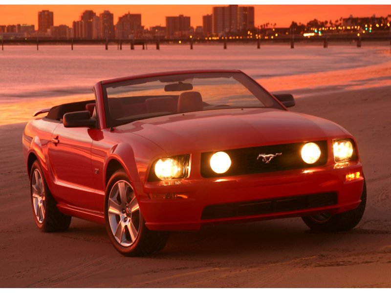 Used 2006 Ford Mustang Convertible image 1