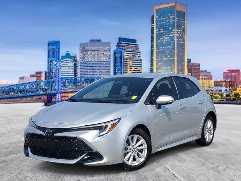 Certified 2025 Toyota Corolla SE image 1