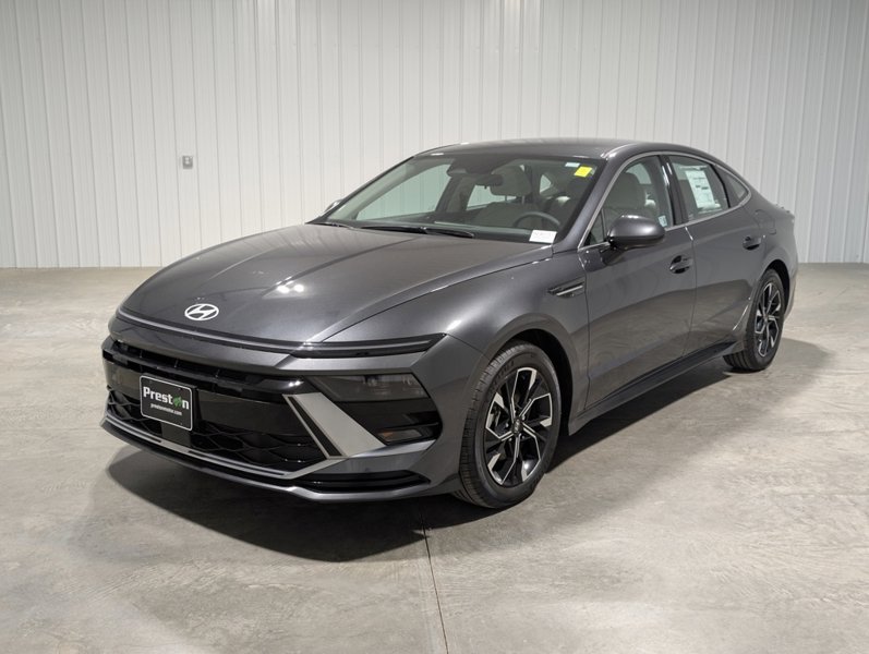 Certified 2024 Hyundai Sonata SEL image 1