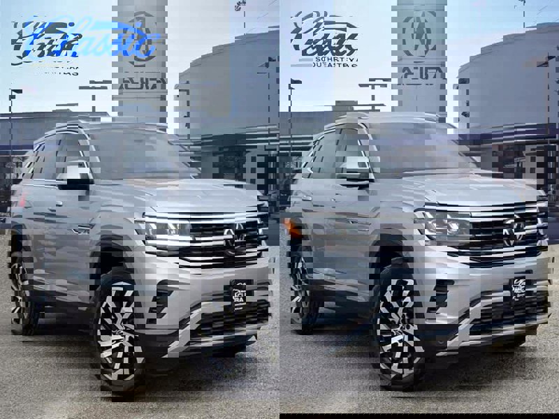Used 2022 Volkswagen Atlas Cross Sport SEL image 1