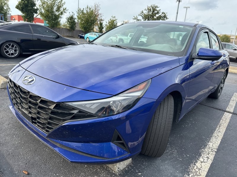 Used 2023 Hyundai Elantra SEL w/ Convenience Package image 1