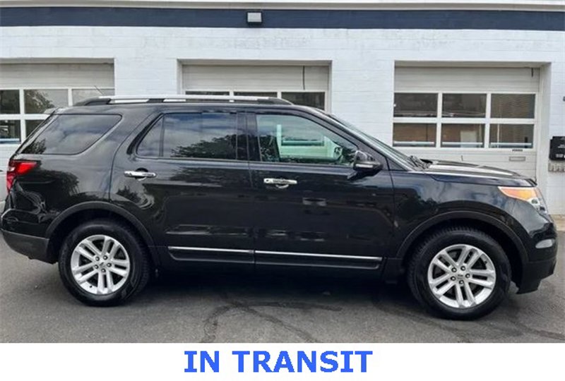 Used 2015 Ford Explorer XLT w/ Equipment Group 202B image 1