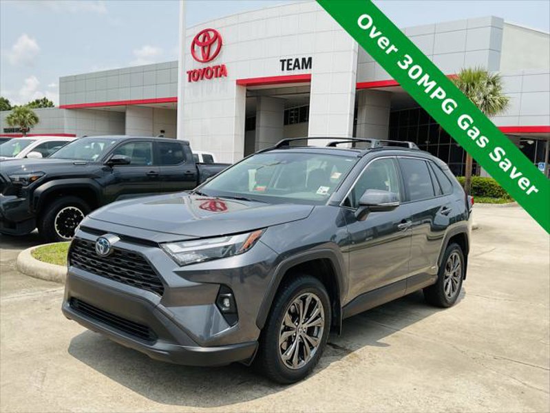Certified 2023 Toyota RAV4 XLE Premium image 1