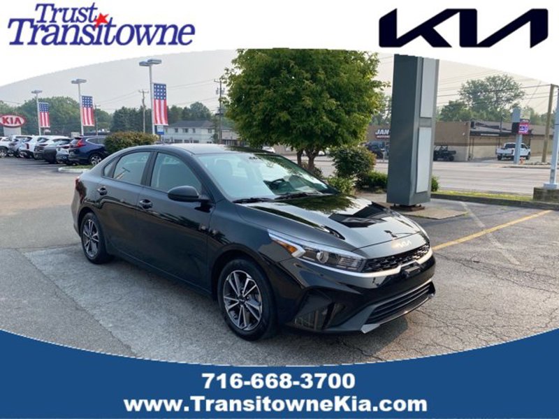 Certified 2023 Kia Forte LXS image 1