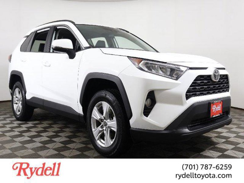 Certified 2021 Toyota RAV4 XLE image 1