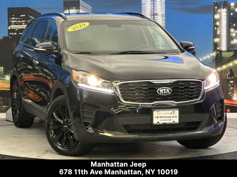 Used 2019 Kia Sorento S image 1