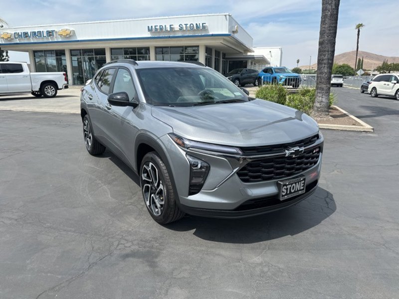 New 2025 Chevrolet Trax RS w/ Driver Confidence Package image 1