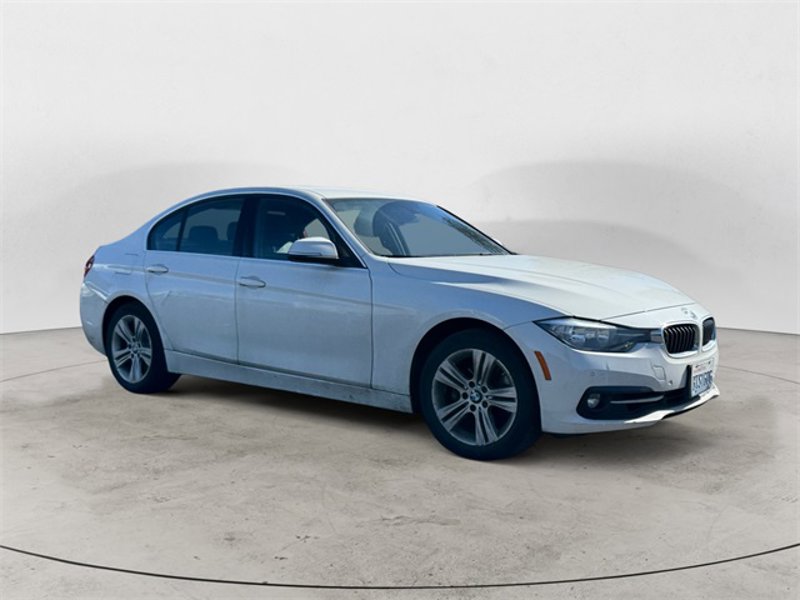 Used 2017 BMW 330i Sedan image 1