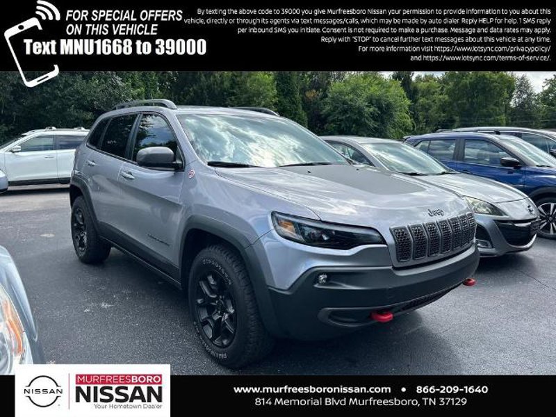 Used 2019 Jeep Cherokee Trailhawk w/ Comfort/Convenience Group image 1