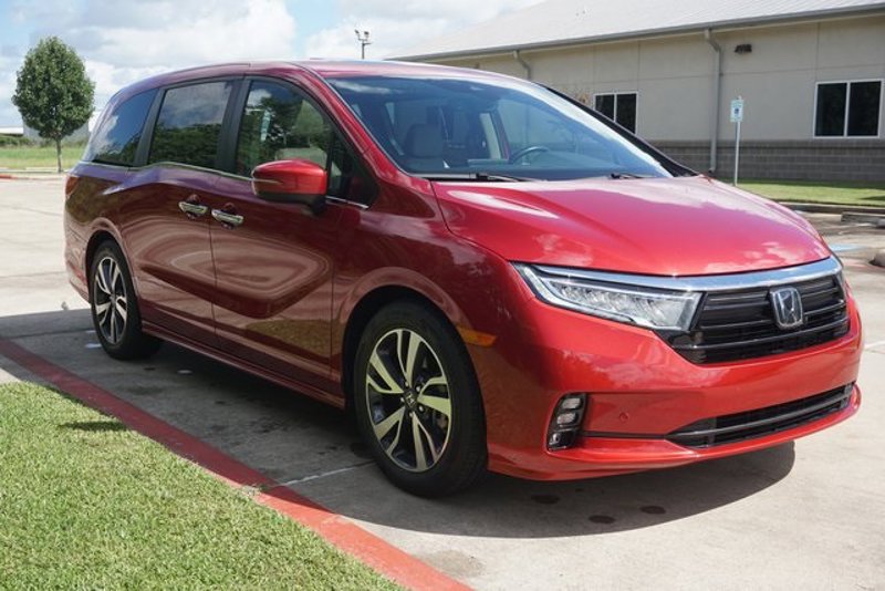 Certified 2023 Honda Odyssey Touring image 1