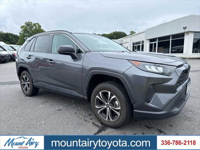 Certified 2021 Toyota RAV4 LE image 1
