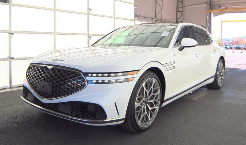 Certified 2024 Genesis G90 3.5T image 1