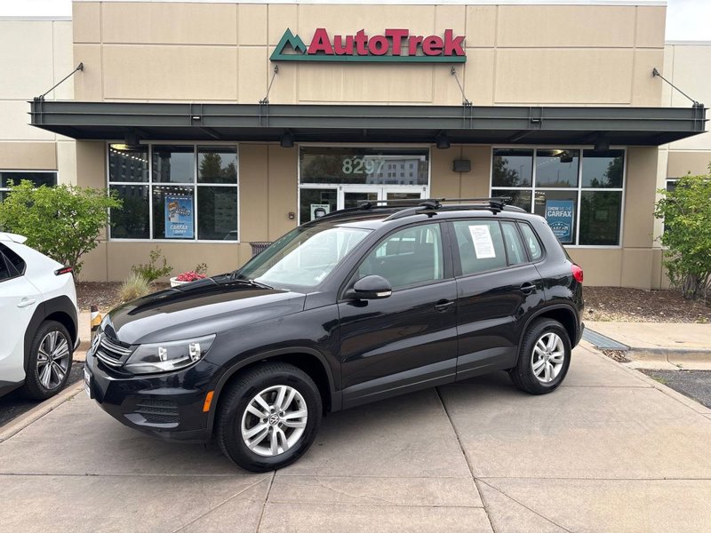 Used 2017 Volkswagen Tiguan S image 1