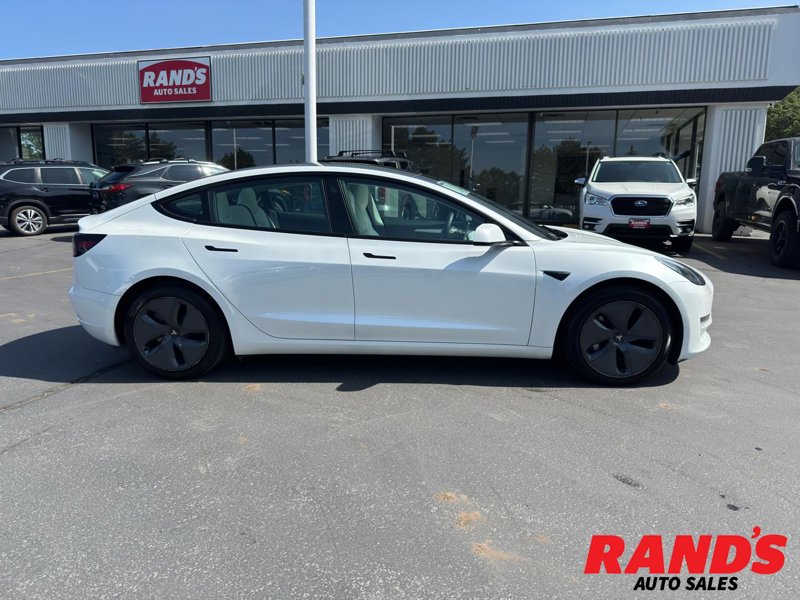 Used 2022 Tesla Model 3 Long Range image 1