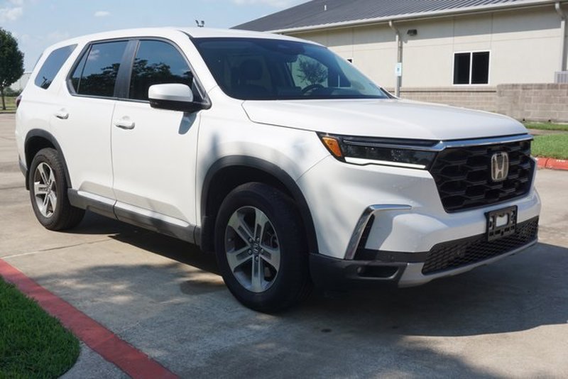 Certified 2025 Honda Pilot EX-L image 1