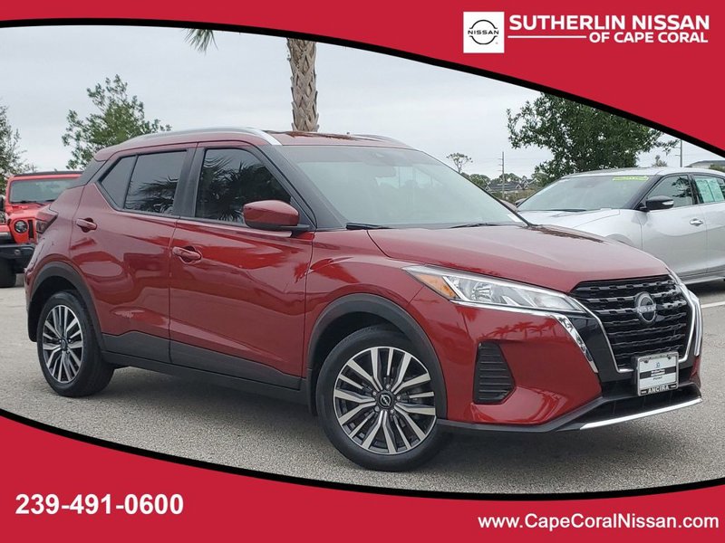 Used 2022 Nissan Kicks SV image 1