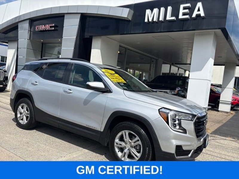 Certified 2022 GMC Terrain SLE w/ Driver Convenience Package image 1