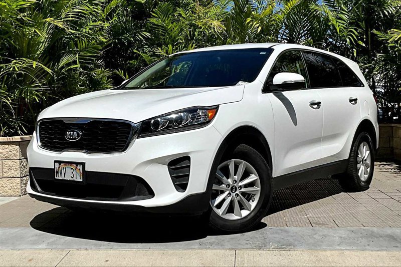 Used 2019 Kia Sorento LX image 1