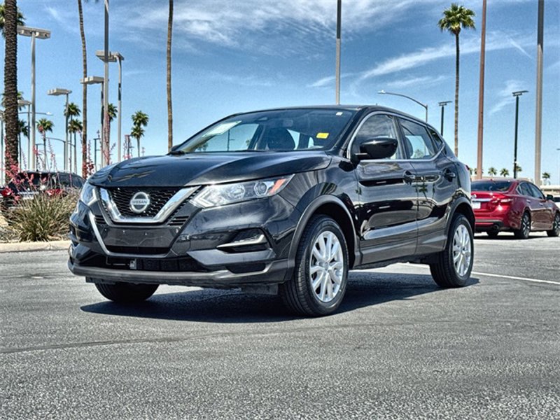 Used 2022 Nissan Rogue Sport S image 1