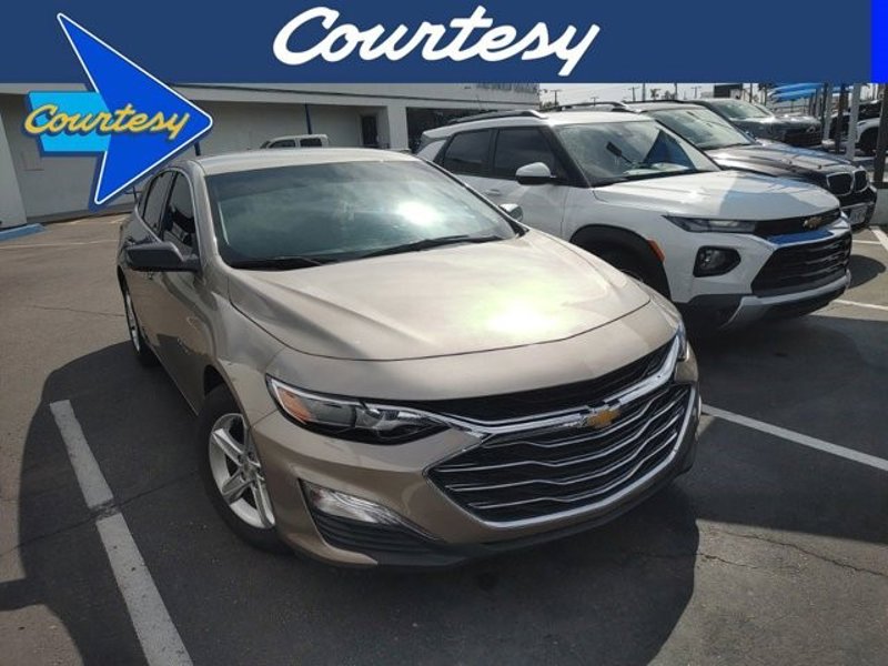 Used 2022 Chevrolet Malibu LS image 1