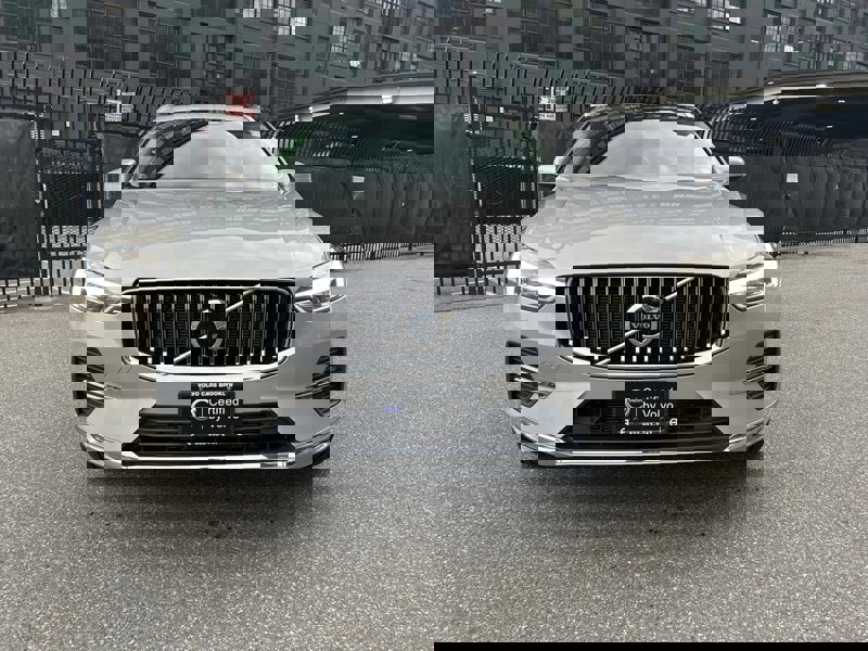 Certified 2022 Volvo XC60 B5 Inscription w/ Advanced Package image 1
