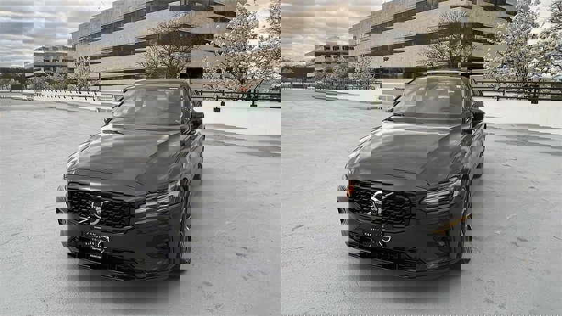 Certified 2025 Volvo S60 B5 Core image 1