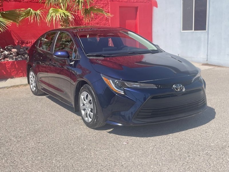Used 2025 Toyota Corolla LE image 1