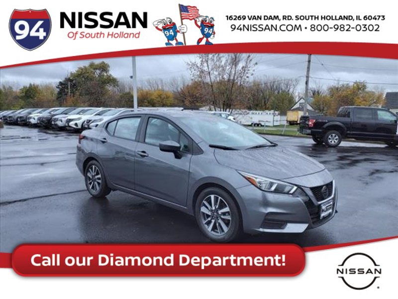 Used 2021 Nissan Versa SV image 1
