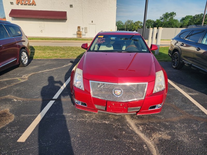Used 2011 Cadillac CTS Premium image 1