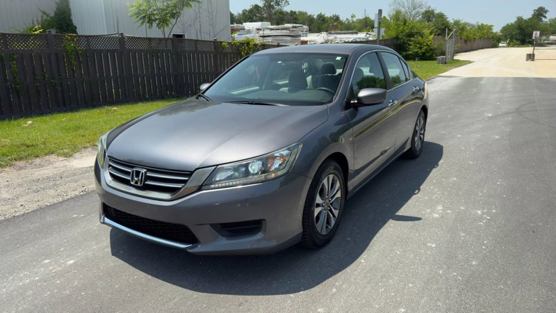 Used 2013 Honda Accord LX image 1