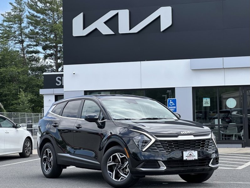 Certified 2024 Kia Sportage LX image 1