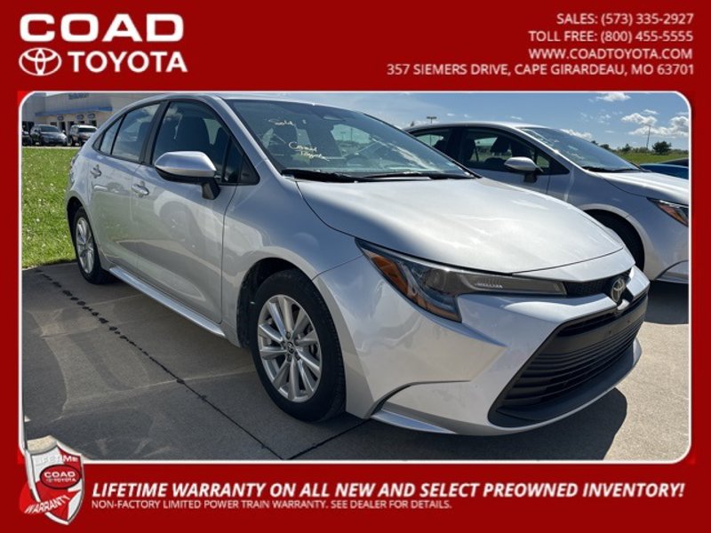Used 2023 Toyota Corolla LE image 1