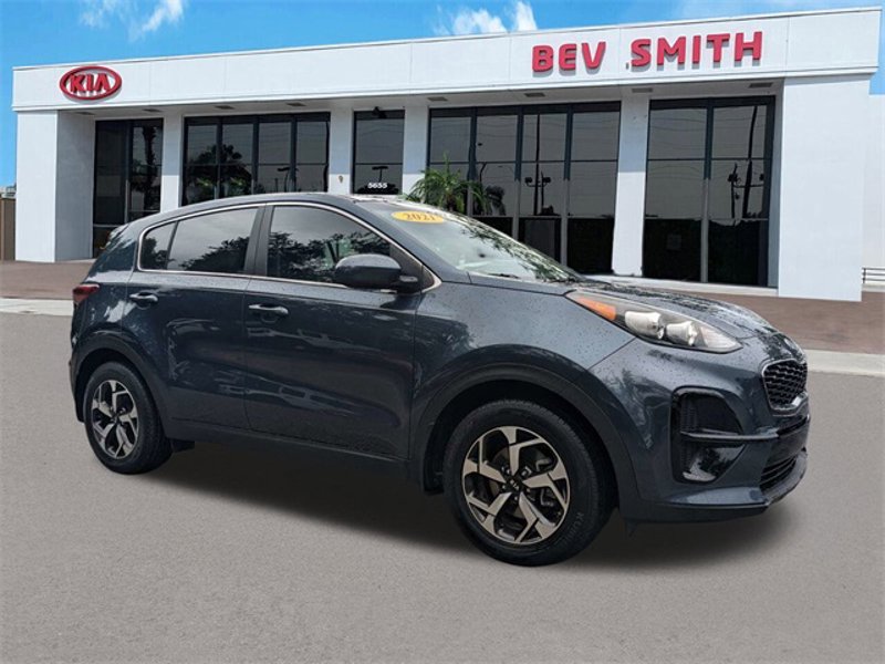 Certified 2022 Kia Sportage LX image 1