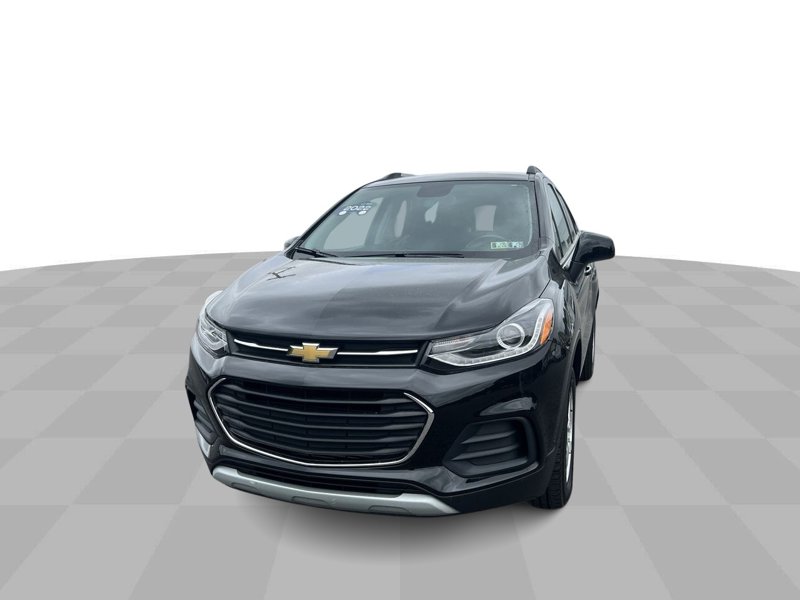 Certified 2022 Chevrolet Trax LT w/ Driver Confidence Package image 1