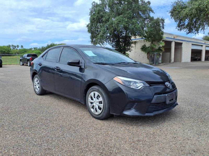 Used 2014 Toyota Corolla LE image 1