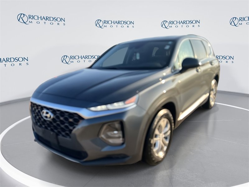 Used 2019 Hyundai Santa Fe SE image 1