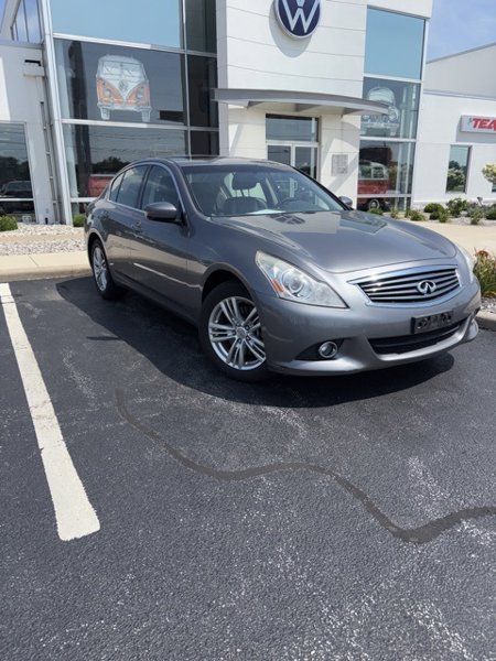 Used 2013 INFINITI G37 x image 1