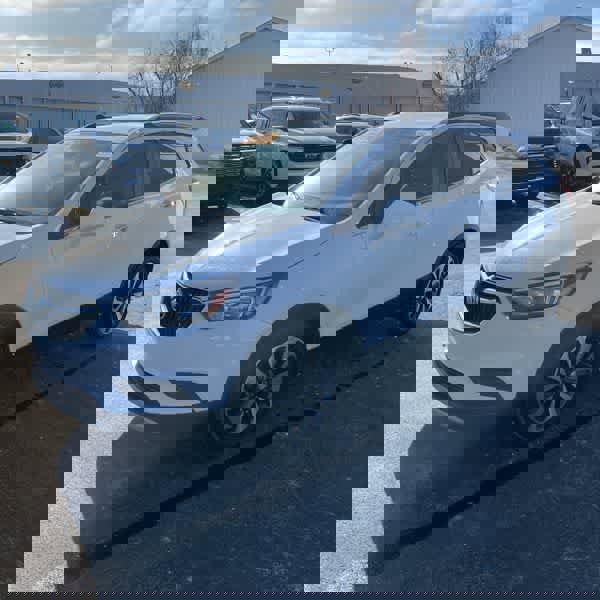 Used 2022 Buick Encore Preferred w/ Safety Package image 1