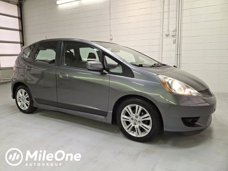 Used 2011 Honda Fit Sport image 1