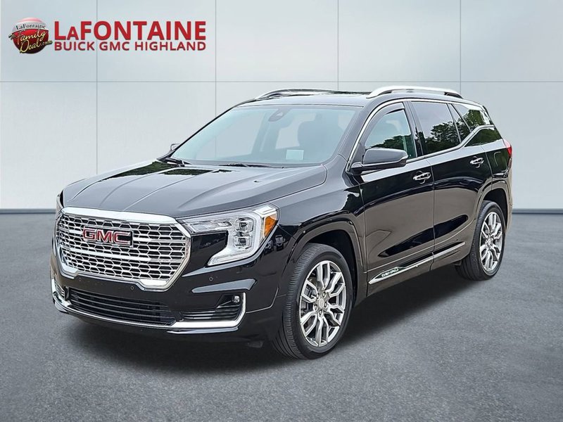 Certified 2022 GMC Terrain Denali w/ LPO, Floor Liner Package image 1