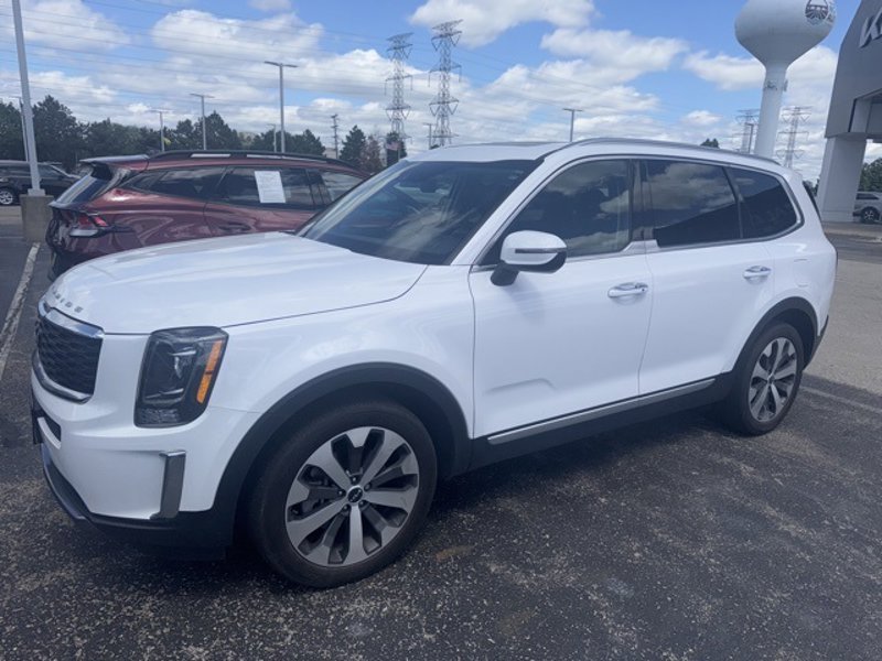 Certified 2022 Kia Telluride S image 1