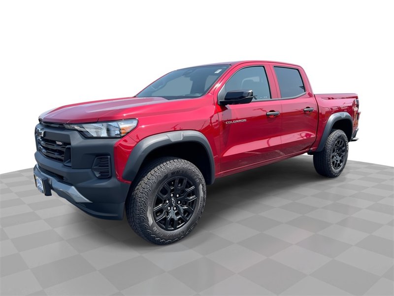 Certified 2024 Chevrolet Colorado Trail Boss w/ Advanced Trailering Package image 1