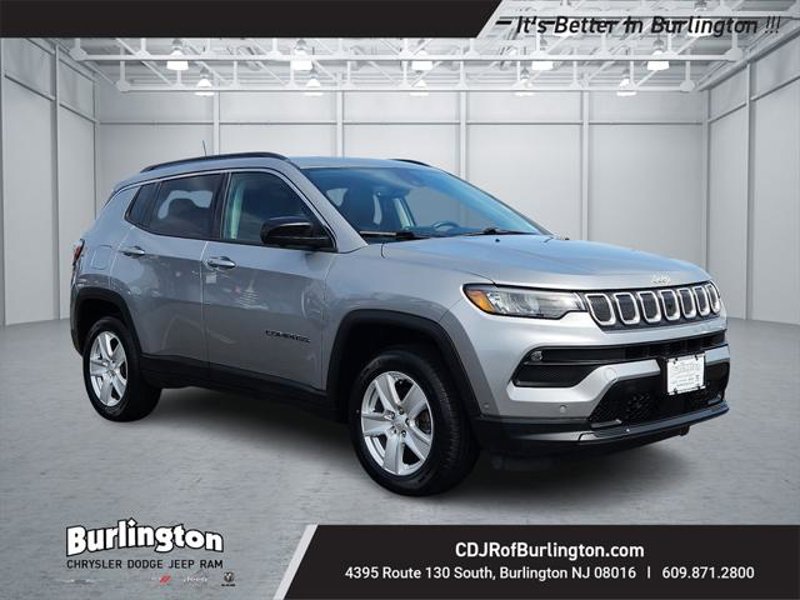 Certified 2022 Jeep Compass Latitude w/ Sun and Sound Group image 1