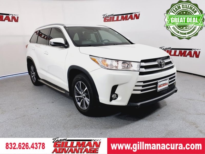 Used 2017 Toyota Highlander XLE image 1