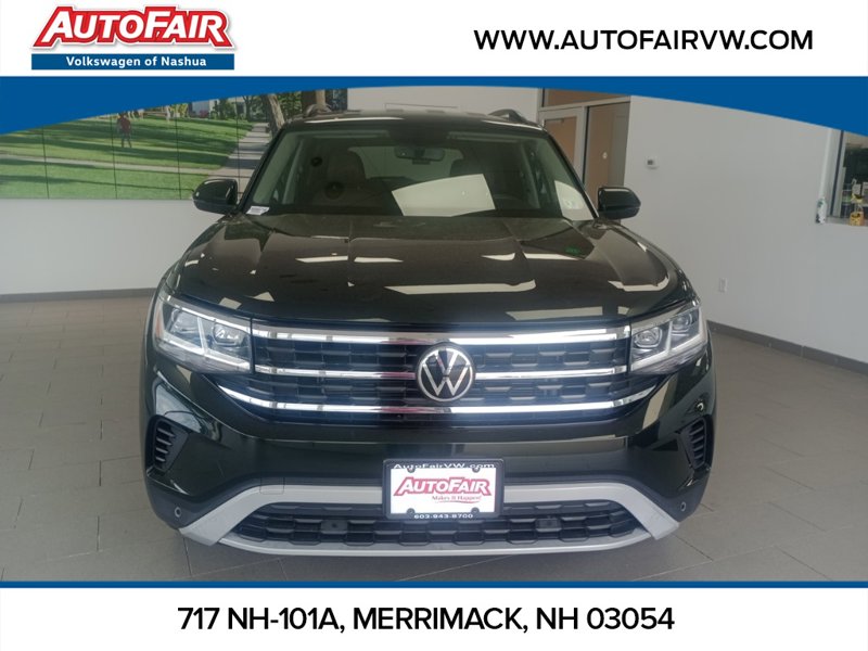 Certified 2022 Volkswagen Atlas SE w/ Black Wheel Package image 1