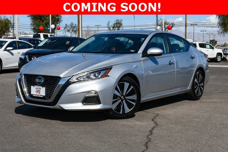 Certified 2022 Nissan Altima 2.5 SV image 1