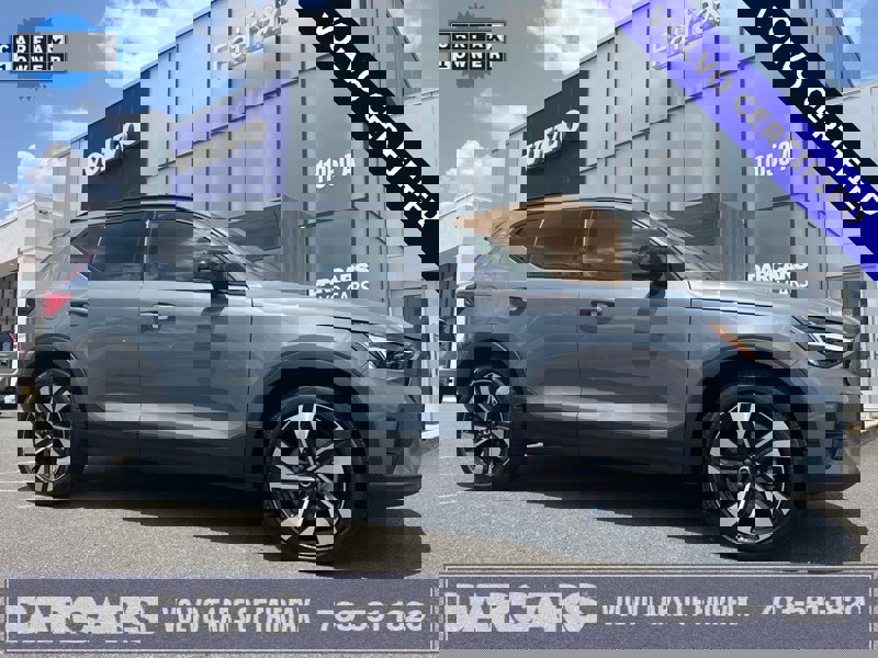 Certified 2023 Volvo XC40 B5 Plus w/ Protection Package Premier image 1