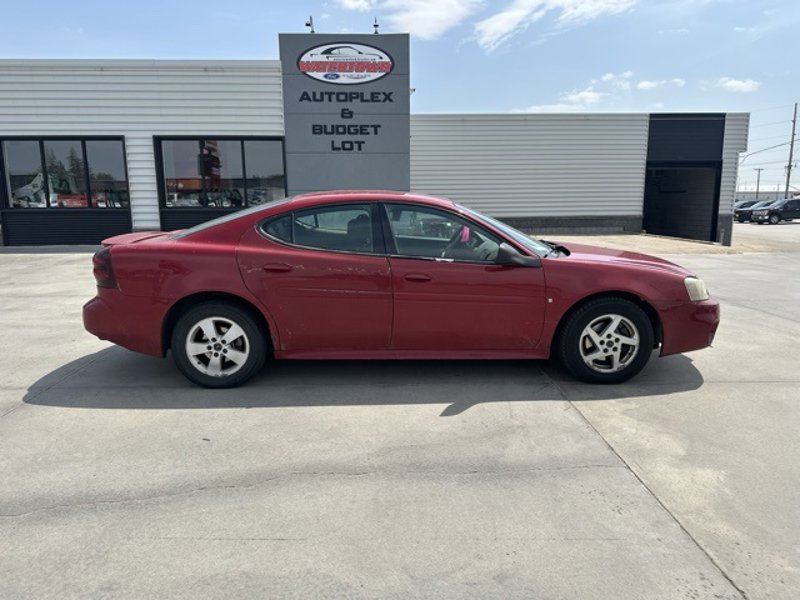 Used 2007 Pontiac Grand Prix w/ Preferred Package image 1