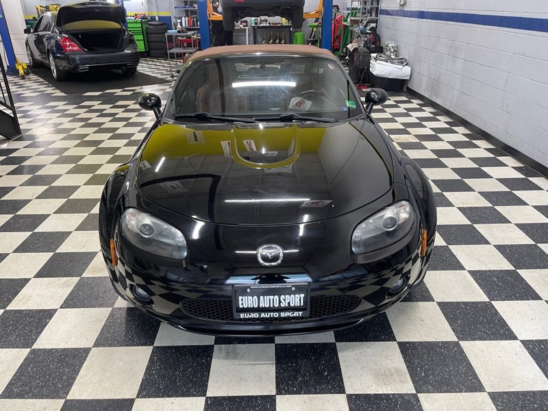 Used 2008 MAZDA MX-5 Miata Grand Touring w/ Premium Pkg image 1