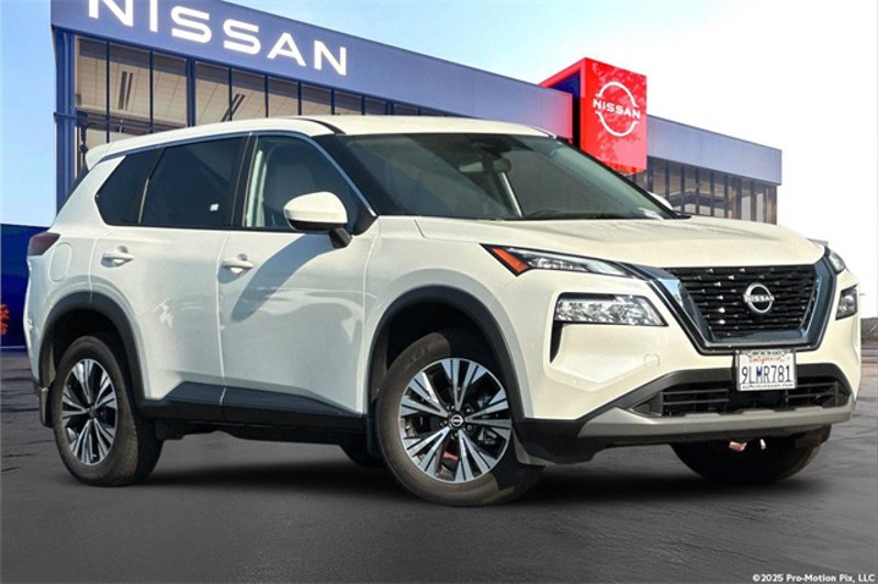 Certified 2023 Nissan Rogue SV image 1